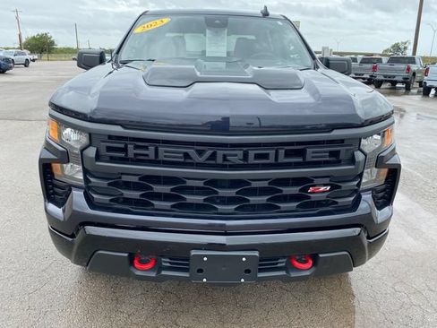 Used 2023 Chevrolet Silverado 1500 Custom Trail Boss AWD/4WD image 9