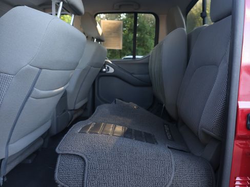 Used 2019 Nissan Frontier SV w/ Value Truck Package RWD image 24