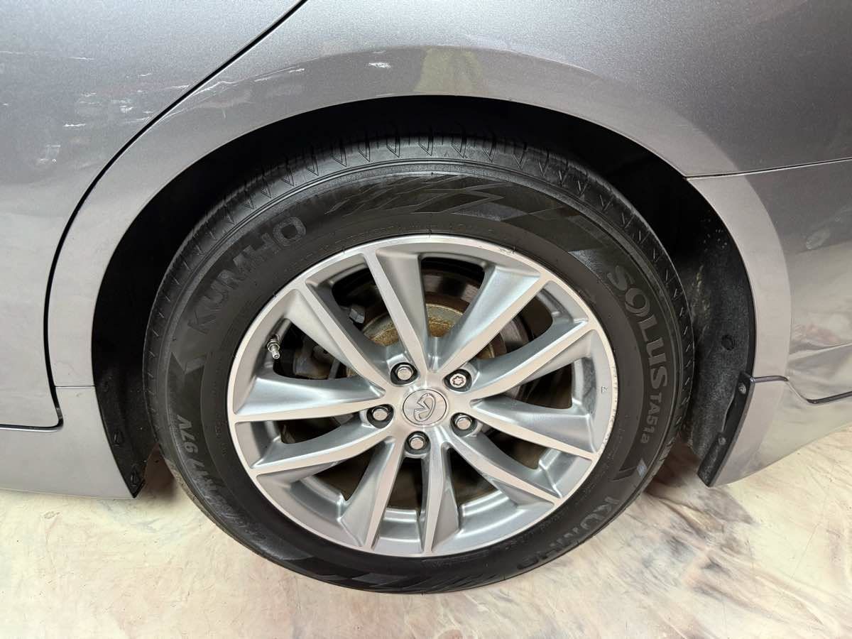 Used 2015 INFINITI Q50 Premium w/ Navigation Package AWD/4WD image 36