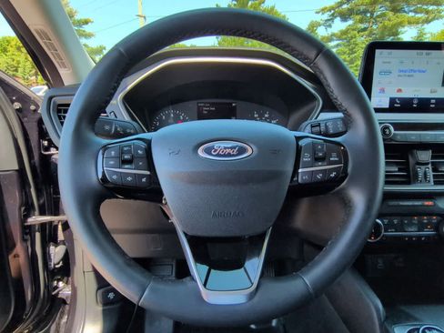 Used 2022 Ford Escape SEL AWD/4WD image 22