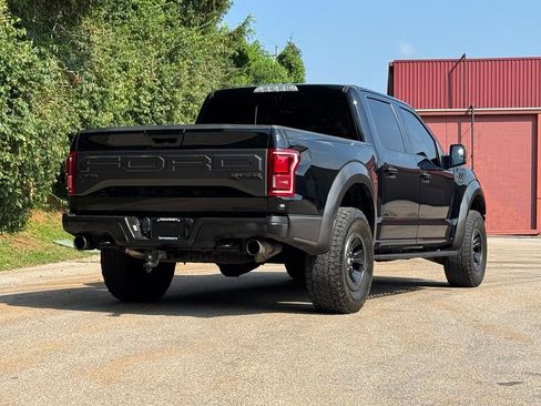 Used 2017 Ford F150 Raptor w/ Equipment Group 802A Luxury AWD/4WD image 5