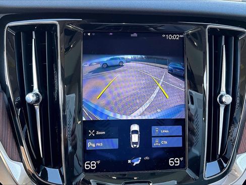 Used 2021 Volvo S60 T5 Momentum image 24