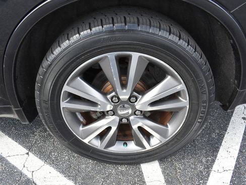 Used 2013 Dodge Durango R/T w/ Leather Interior Group RWD image 34