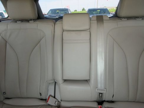 Used 2018 Lincoln MKX Reserve w/ Driver Assistance Package FWD image 19