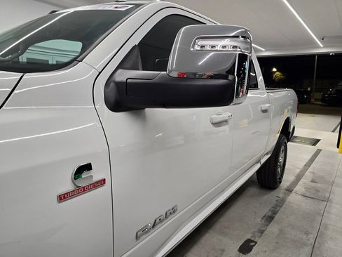 Used 2024 RAM 2500 Laramie AWD/4WD image 12