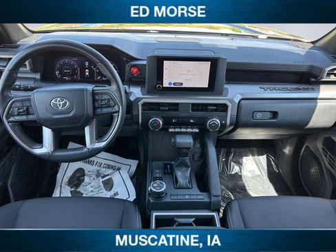 Used 2024 Toyota Tacoma TRD Off-Road AWD/4WD image 10