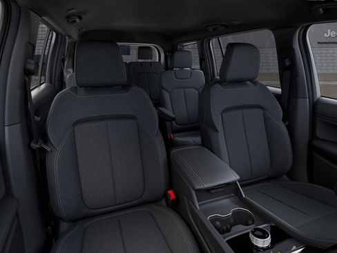 New 2026 Jeep Grand Cherokee L 2WD image 16