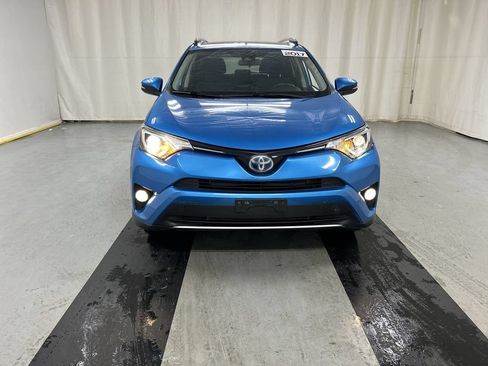 Used 2017 Toyota RAV4 XLE w/ All Weather Liner Package AWD/4WD image 3