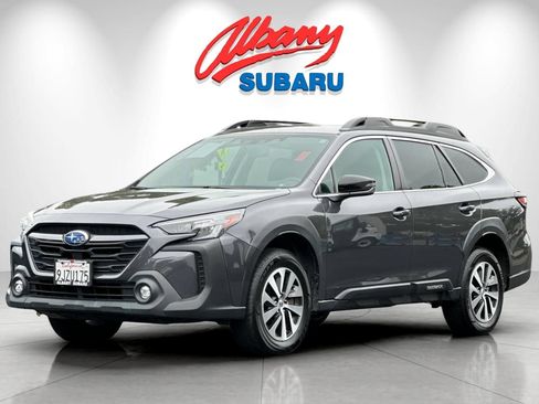 Used 2024 Subaru Outback Premium AWD/4WD image 9