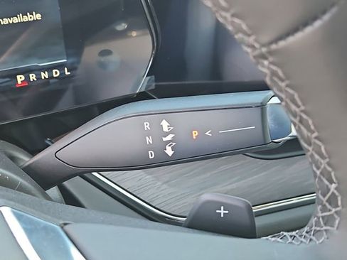 New 2026 Chevrolet Suburban Premier image 20