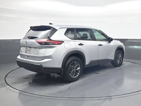 Certified 2025 Nissan Rogue S FWD image 7