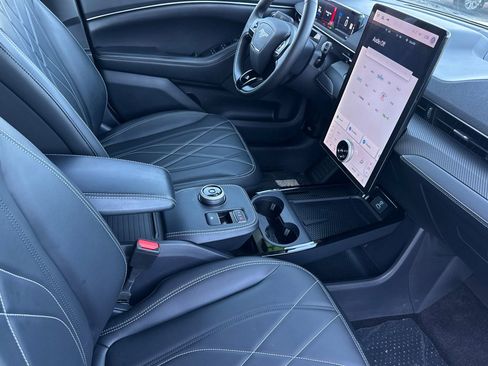 Used 2024 Ford Mustang Mach-E Select w/ Comfort Package Lite image 18