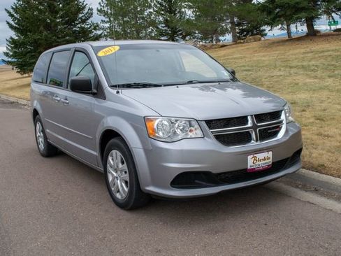 Used 2017 Dodge Grand Caravan SE w/ Power Window Group image 8