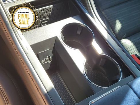 Used 2024 Lincoln Nautilus Reserve image 29