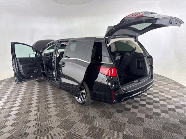 Used 2025 Honda Odyssey EX-L image 16