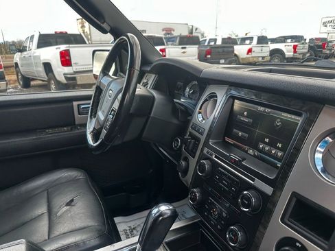 Used 2015 Ford Expedition Limited w/ Equipment Group 301A image 17