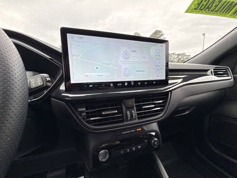 Used 2025 Ford Escape ST-Line w/ Equipment Group 301A image 16