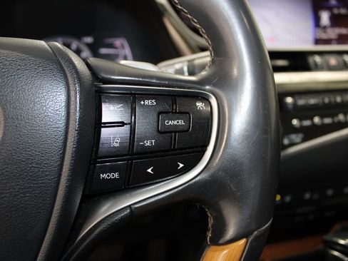 Used 2020 Lexus ES 350 350 Luxury image 39