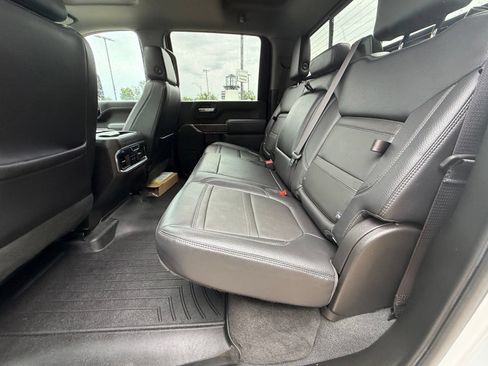 Used 2023 GMC Sierra 3500 Denali w/ Denali Ultimate Package AWD/4WD image 34
