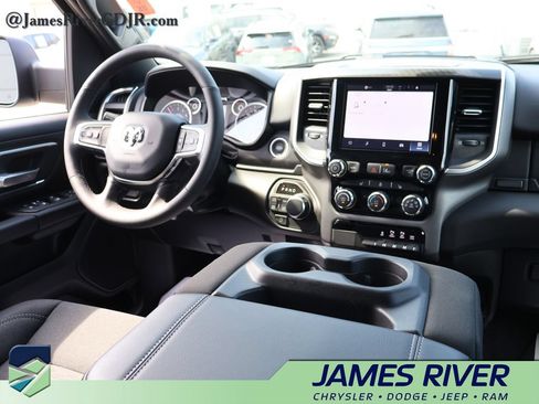 Used 2025 RAM 1500 Big Horn AWD/4WD image 13