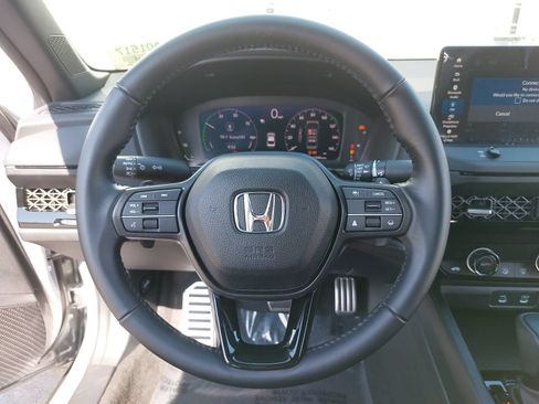 Used 2024 Honda Accord Sport image 18
