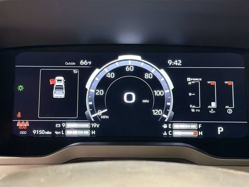 Certified 2025 Toyota Tundra Platinum AWD/4WD image 11