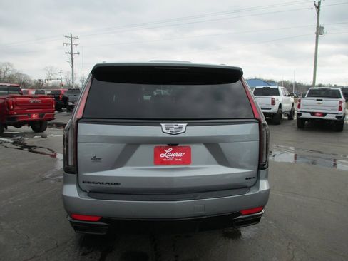 Used 2024 Cadillac Escalade Sport w/ LPO, ONYX Package image 6