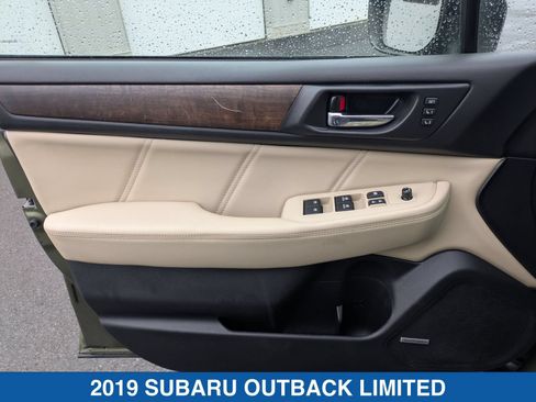 Used 2019 Subaru Outback 2.5i Limited AWD/4WD image 12