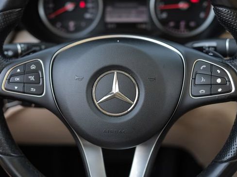 Used 2016 Mercedes-Benz GLC 300 4MATIC image 27