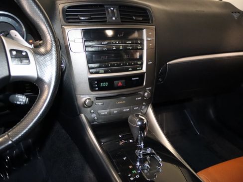 Used 2011 Lexus IS 250 image 35