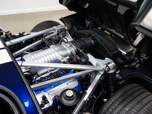 Used 2006 Ford GT RWD image 52