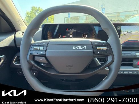 New 2026 Kia K4 FWD image 26