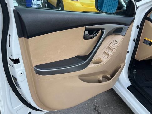 Used 2013 Hyundai Elantra GLS image 21