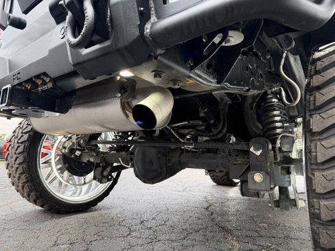 Used 2023 Ford Bronco Wildtrak image 19