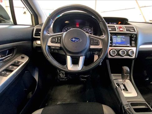 Used 2017 Subaru Crosstrek 2.0i Premium image 6