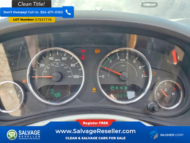 Used 2016 Jeep Wrangler Unlimited Rubicon w/ Connectivity Group AWD/4WD image 12