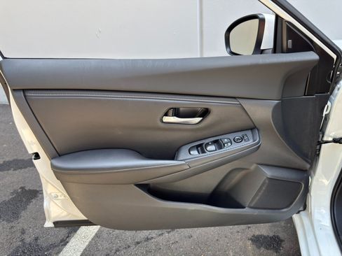 Used 2022 Nissan Sentra SV w/ Trunk Package FWD image 35
