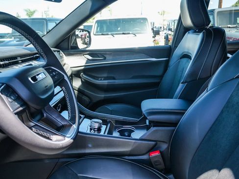 New 2026 Jeep Grand Cherokee L 4WD image 17