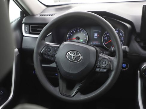 Used 2022 Toyota RAV4 XLE w/ Convenience Package image 16