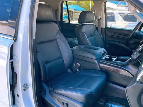 Used 2018 Chevrolet Tahoe LT image 9