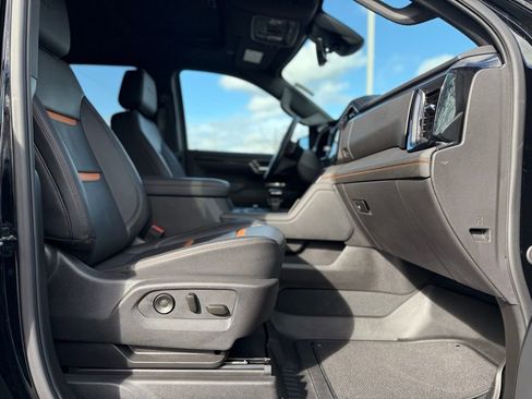 Used 2025 GMC Sierra 1500 AT4 w/ AT4 Premium Package image 20