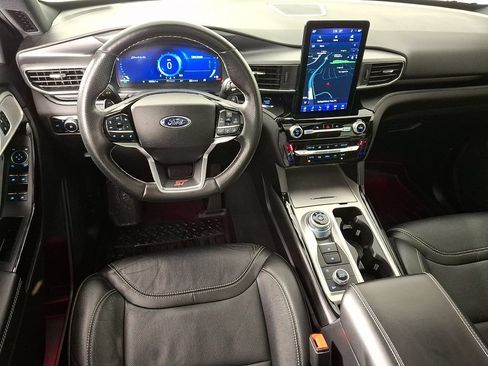Used 2023 Ford Explorer ST w/ Equipment Group 401A AWD/4WD image 2