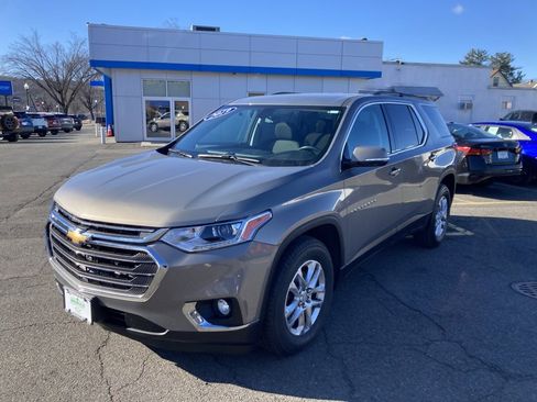 Used 2019 Chevrolet Traverse LT w/ LPO, Floor Liner Package image 3