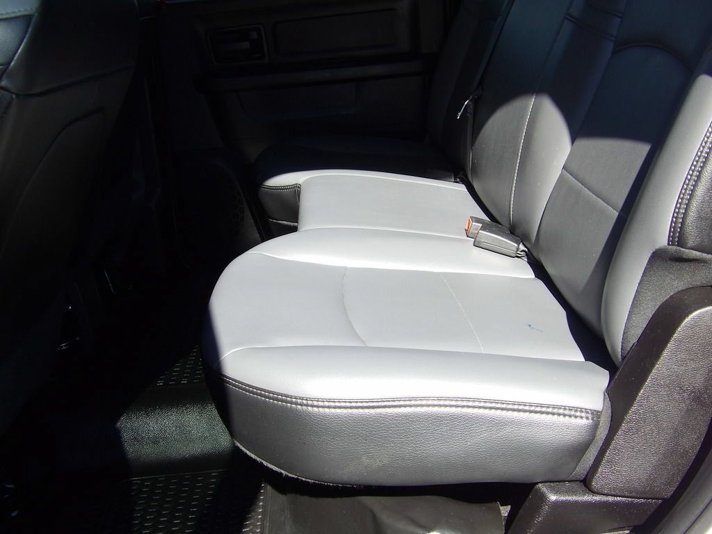 Used 2020 RAM 5500 Tradesman RWD image 31