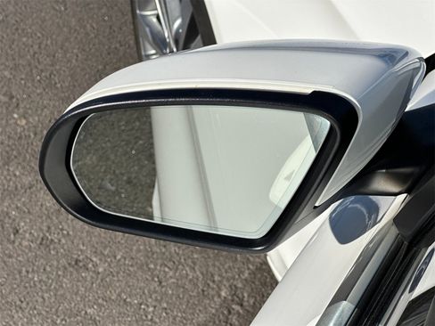 Used 2018 Mercedes-Benz C 300 Sedan image 9