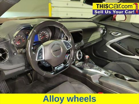 Used 2023 Chevrolet Camaro LT w/ Technology Package RWD image 11