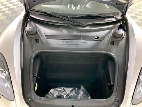 Used 2025 Porsche 718 Cayman RWD image 21