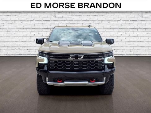 Used 2022 Chevrolet Silverado 1500 ZR2 w/ Technology Package AWD/4WD image 7