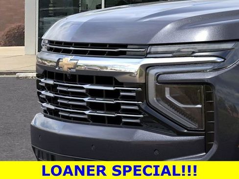 New 2025 Chevrolet Suburban Premier image 13