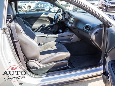 Used 2023 Dodge Challenger GT w/ Plus Package image 11